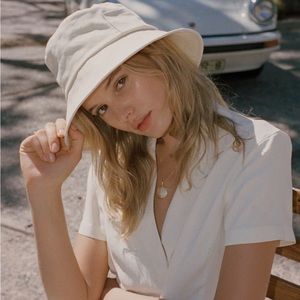 Lack of color canvas bucket hat beige NWOT